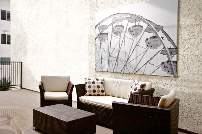 Interior Photo - Seapointe Village