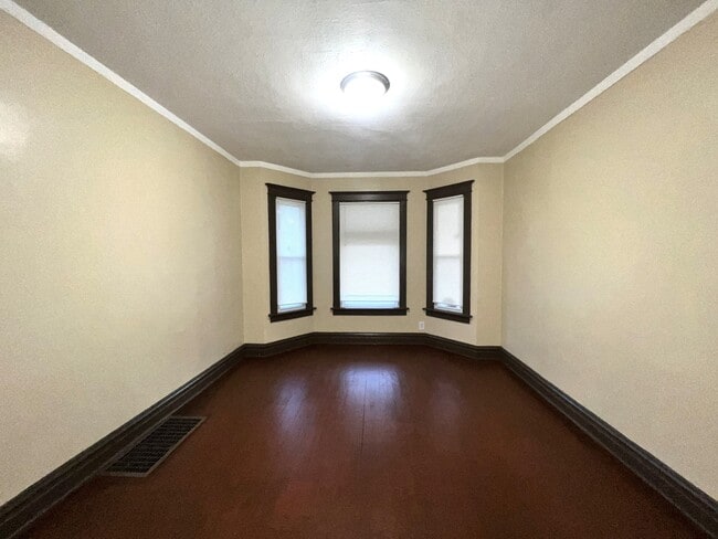 Photo - 12015 S Stewart Ave (Chicago, IL) House