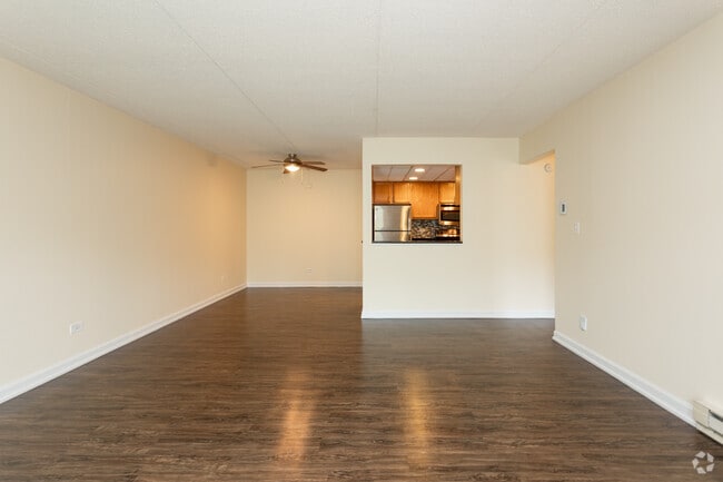 Building Photo - Views of Naperville