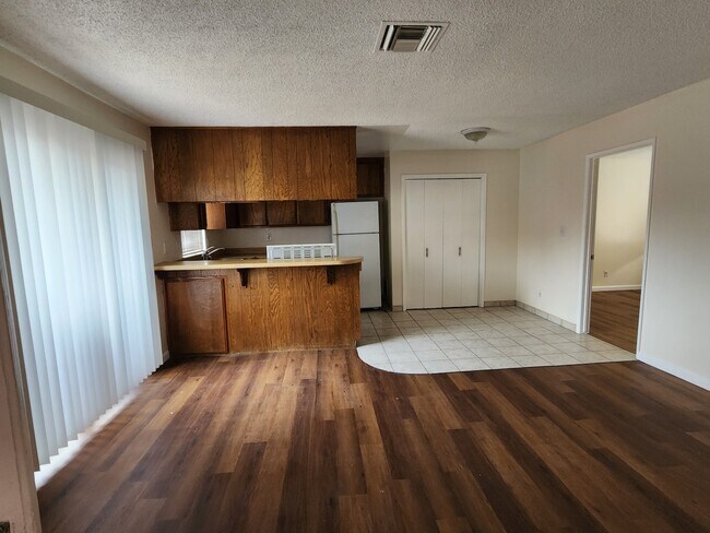 Foto del edificio - 4809 Hahn Avenue, Unit 58