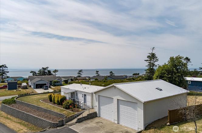 Peaceful view location - 2552 La Verde St