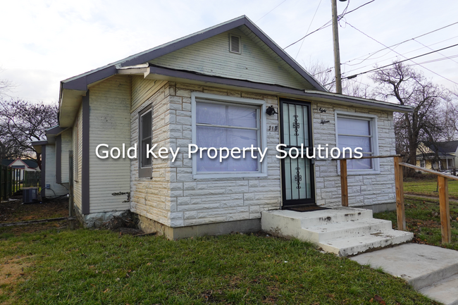 Building Photo - Large 2 Bed 1 Bath Home For Rent In Muncie...