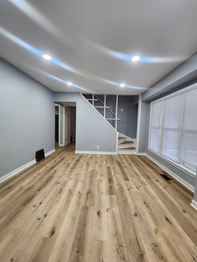 Foto del edificio - 106 163rd St