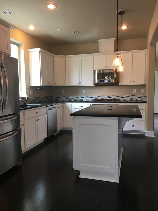 Foto del edificio - 3 bedroom 2.5 bath Legend Built home in Villabois