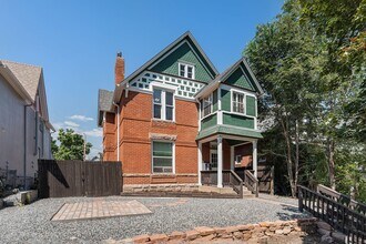 Building Photo - 521 S Grant St