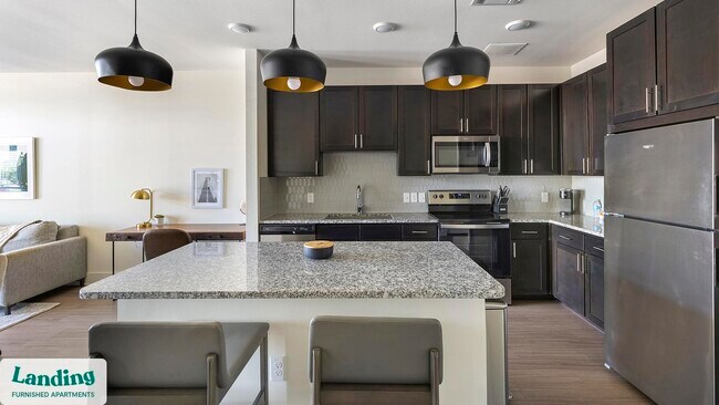 Foto del edificio - 5200 White Settlement Rd