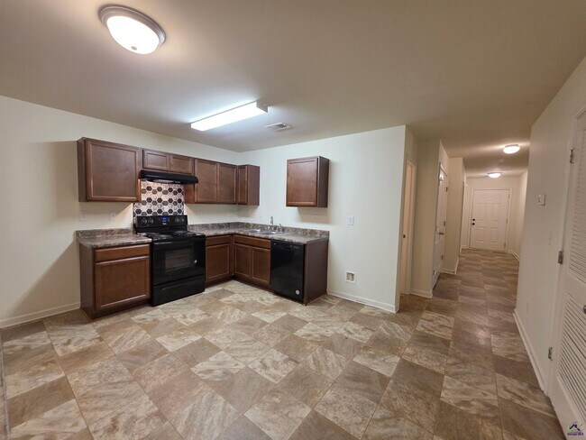 Building Photo - 115 Wynne St