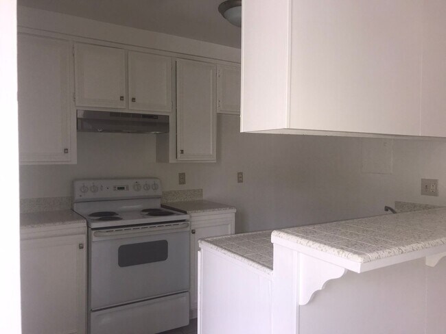 Foto del edificio - Cozy 2 Bedroom 1 Bath Unit