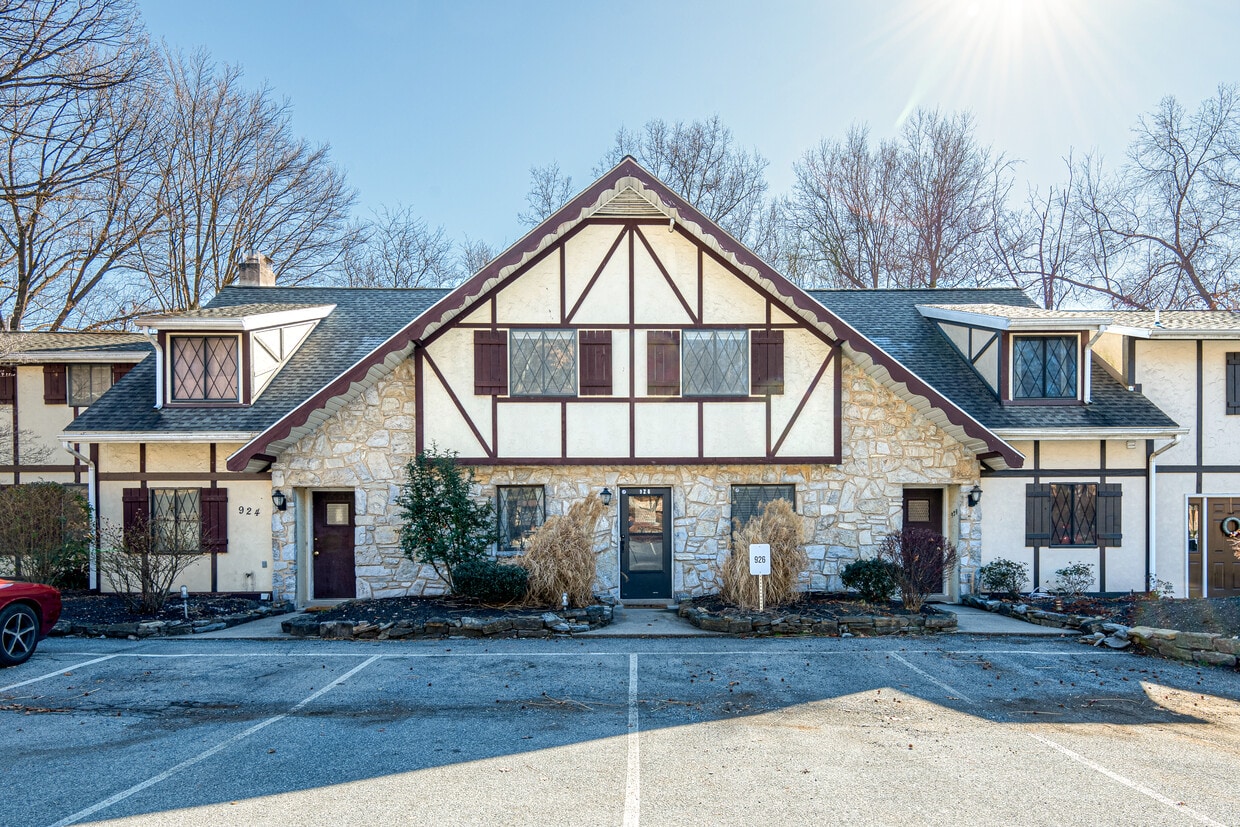 926 Rhue Haus Ln Unit 926 Rhue Haus Ln Htown, Hummelstown, PA 17036 Condo for Rent in