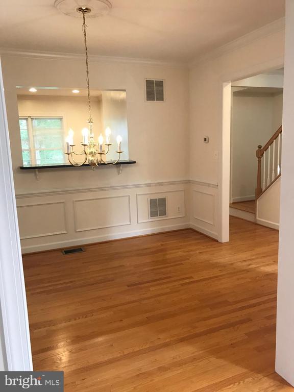 Building Photo - 5654 8th Rd N