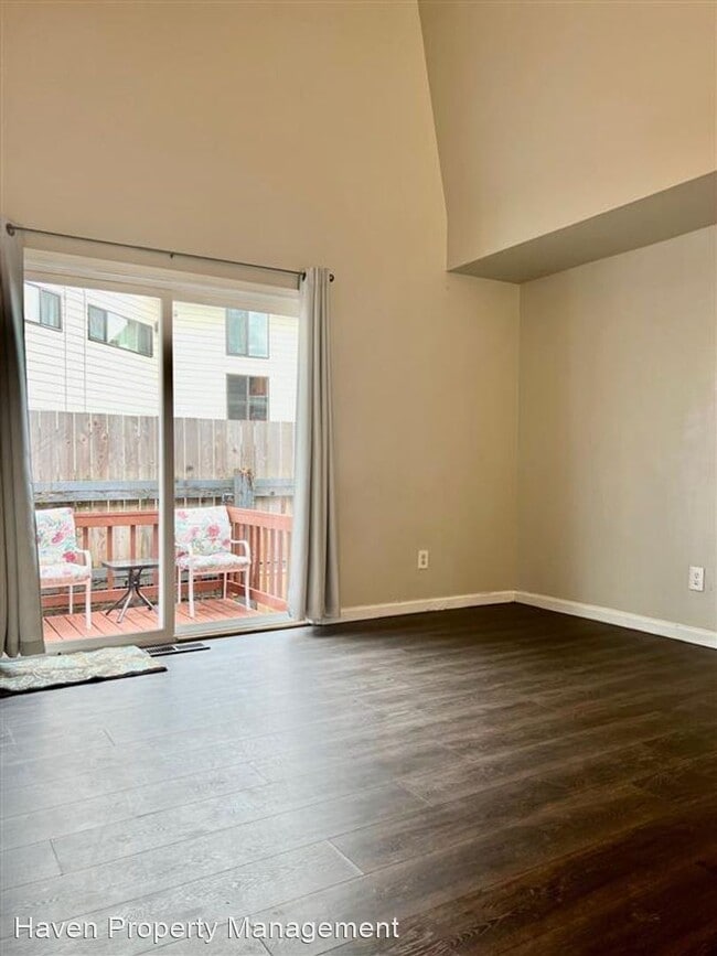 Building Photo - 3 br, 2 bath House - 1583 8th St NE #A