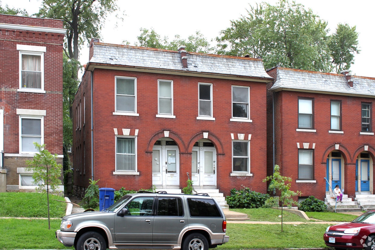 39123914 Shaw Blvd, Saint Louis, MO 63110 Apartments in Saint Louis