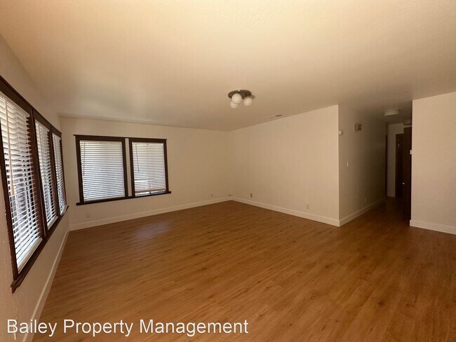 Building Photo - 3 br, 2 bath House - 418 PELTON AVE