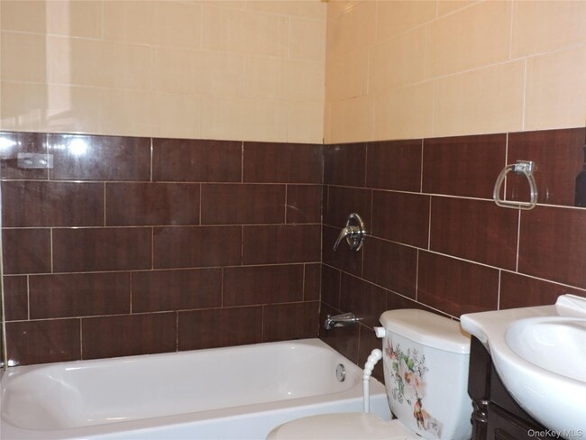 Foto del edificio - 138-22 248th St
