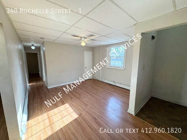 Foto del edificio - 340 Rochelle St