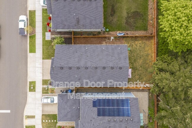 Foto del edificio - 9111 Lady Slipper St SE
