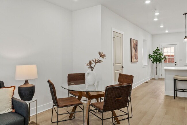 Foto del edificio - 5525 Osage Ave