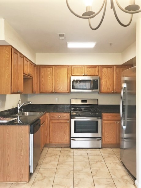 Foto del edificio - 4124 Ames St NE