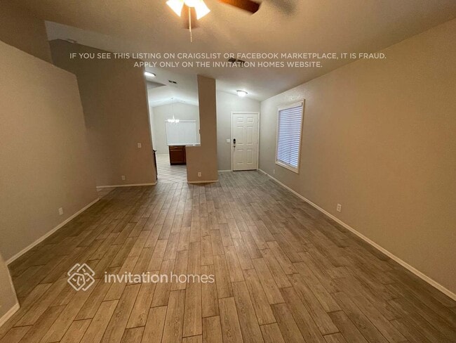 Building Photo - 10728 E Enid Ave