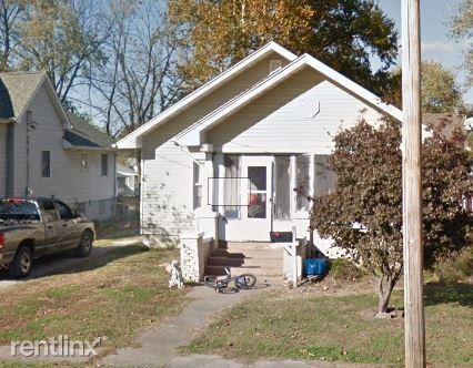 Primary Photo - 2 br, 1 bath House - 205 East Saint Louis ...