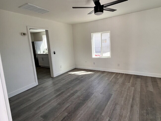 Foto del edificio - Coming Soon! This cozy space comes with a ...