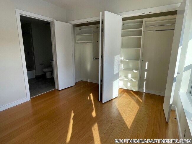 Foto del edificio - 601 Albany St