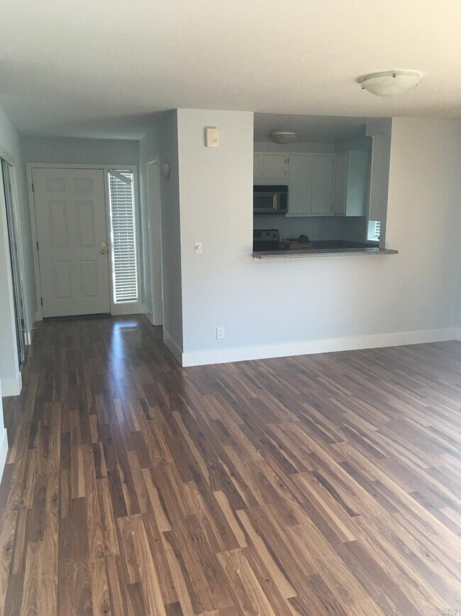 Building Photo - 158 Cypress Pl