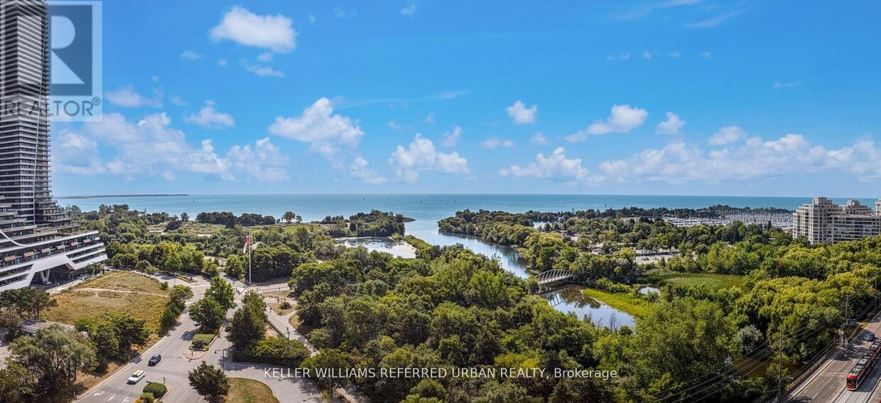 Primary Photo - 2200 Lake Shore Blvd W