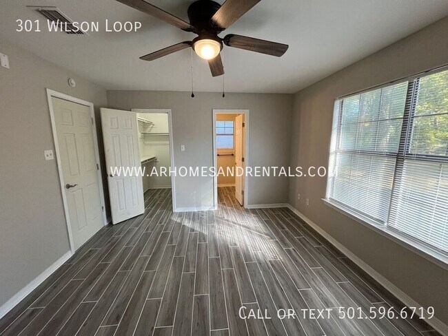 Building Photo - 301 Wilson Loop