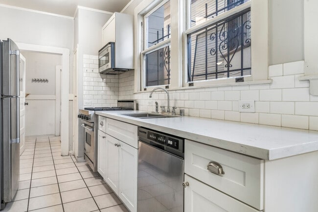 Foto del edificio - 2903 West St