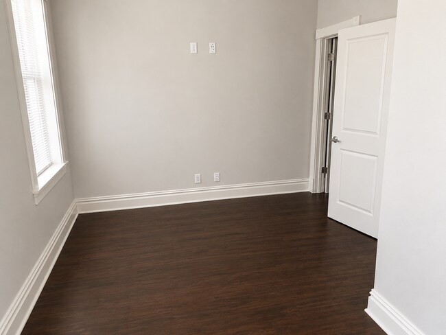 Foto del edificio - 1017 S Boyle Ave