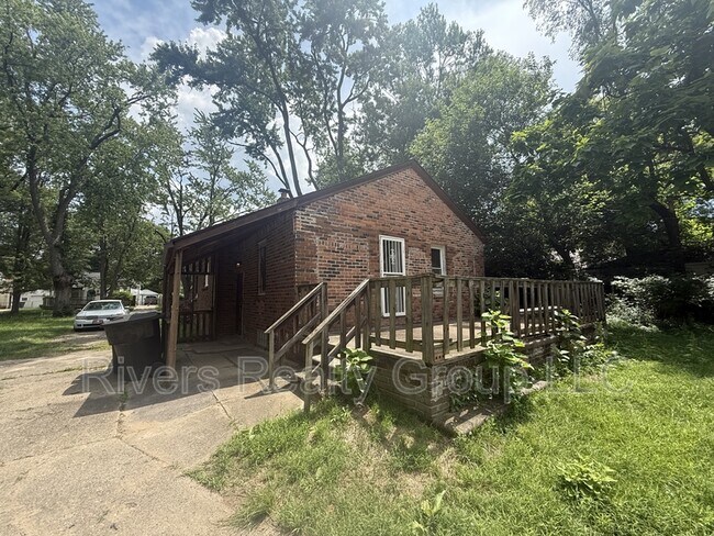 Foto del edificio - 16555 W Parkway St