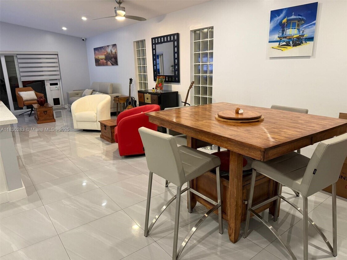 Foto principal - 16314 SW 97th St
