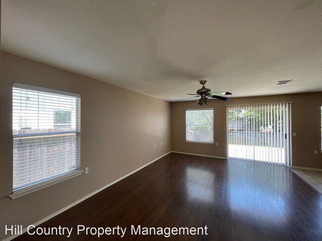 Building Photo - 3 br, 2.5 bath House - 5313 Hutchinson Drive