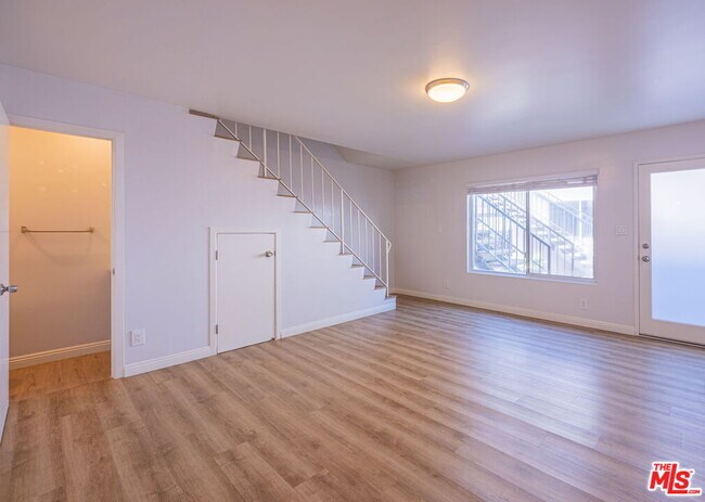 Foto del edificio - 2625 6th St