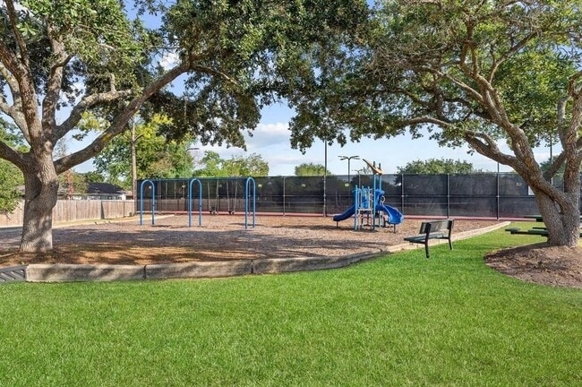 Foto del edificio - 3006 Sherborne St