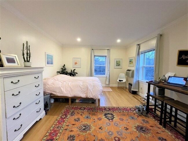 Building Photo - 31 Cedar St