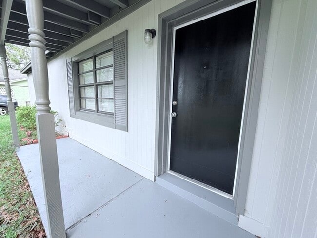 Photo - 310 Kentia Rd House