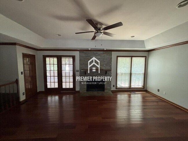 Foto del edificio - 1991 Russet Hill Ln