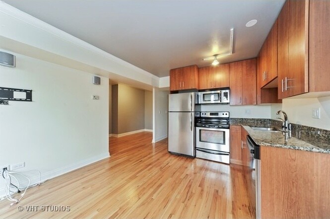 Foto principal - 519 W Melrose St