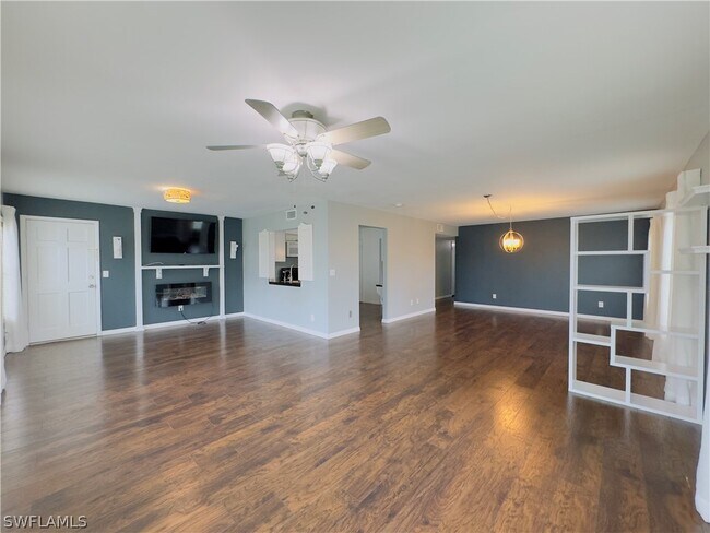 Foto del edificio - 13520 Stratford Pl Cir