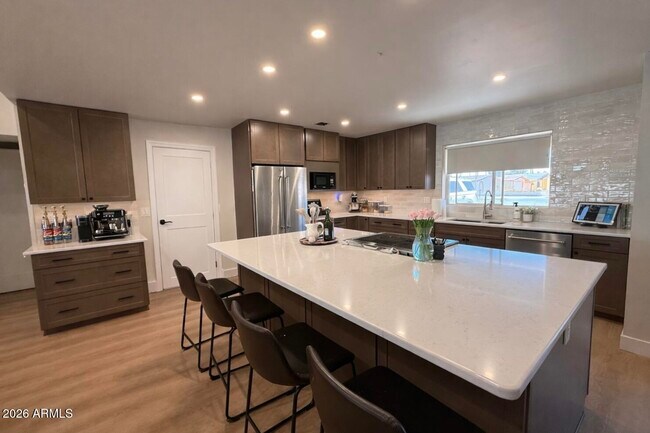 Foto del edificio - 1744 N Ridge Cir