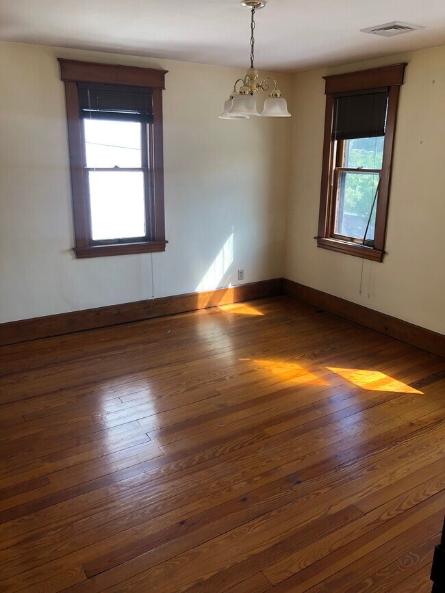 Foto del edificio - 45 E South St