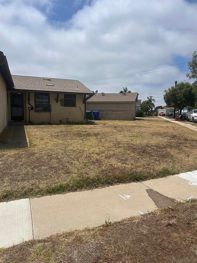 Building Photo - 2862 Mimika Pl