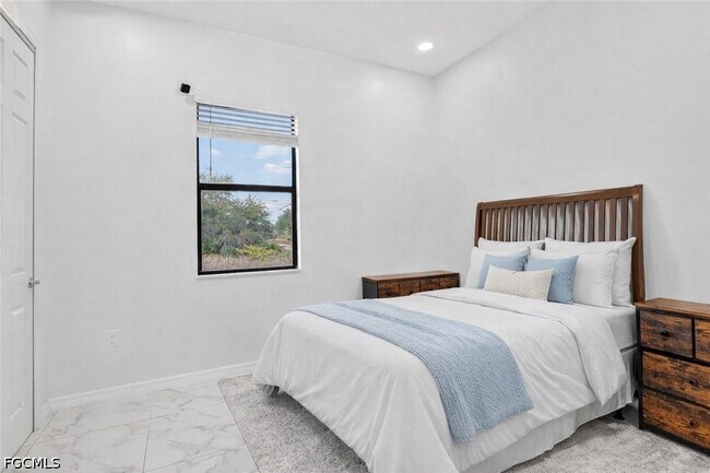 Foto del edificio - 2513 69th St W