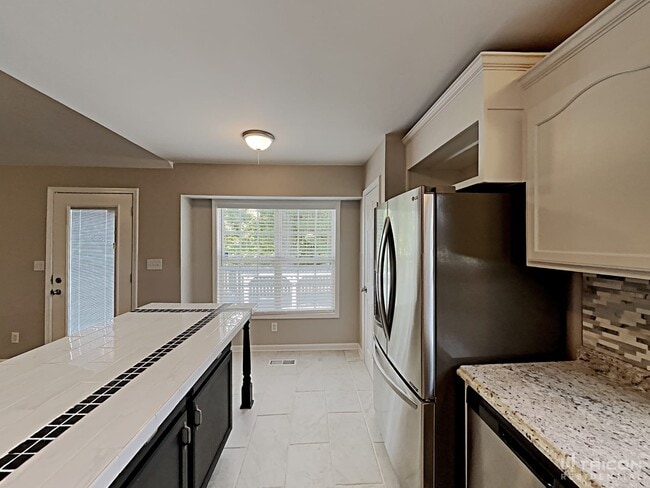 Building Photo - 981 Trey Phillips Dr