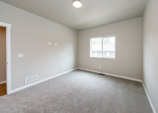 Building Photo - 5137 Palomino Ranch Point
