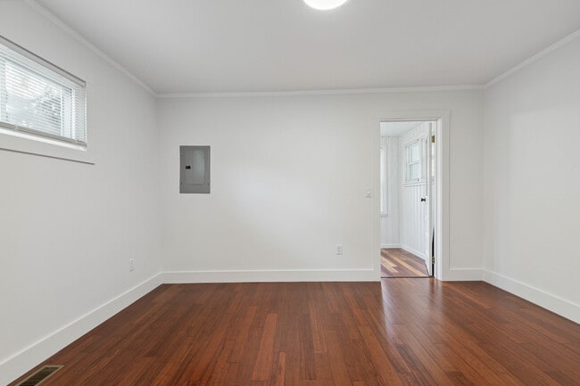 Building Photo - 415 Herkimer St