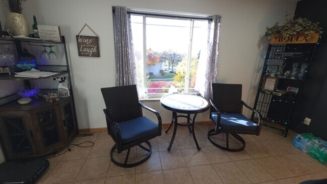 Building Photo - Furnished 2 Bedroom Home by I-94 & Hwy 83