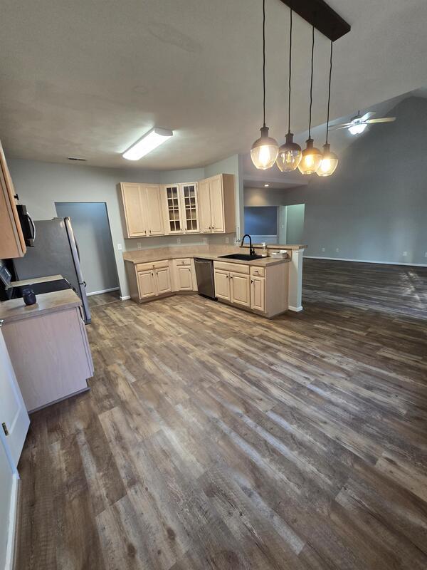 Building Photo - 1861 Heald Way